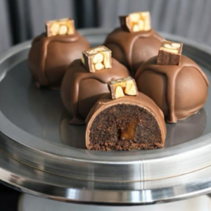 Biscuit Ball Slice with Caramel